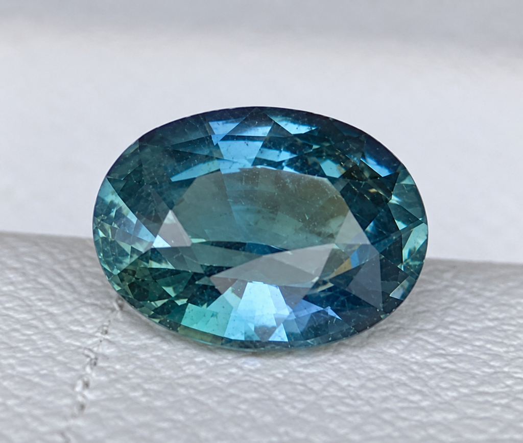 Unheated Teal Sapphire – 1.11 Carats - Oval Cut - Certified
